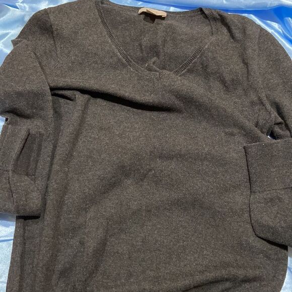 LOFT Charcoal Gray long sleeve Sweater size small - Picture 2 of 6